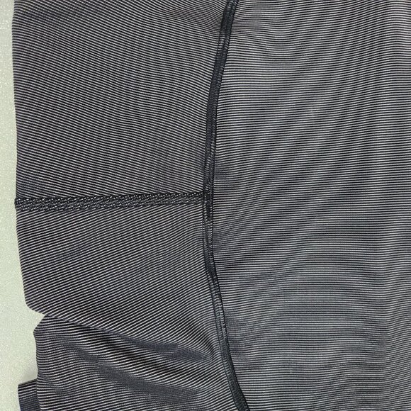 Lululemon Base Pace High-Rise Running Two Toned Ribbed Tight Size 8 - Picture 13 of 16